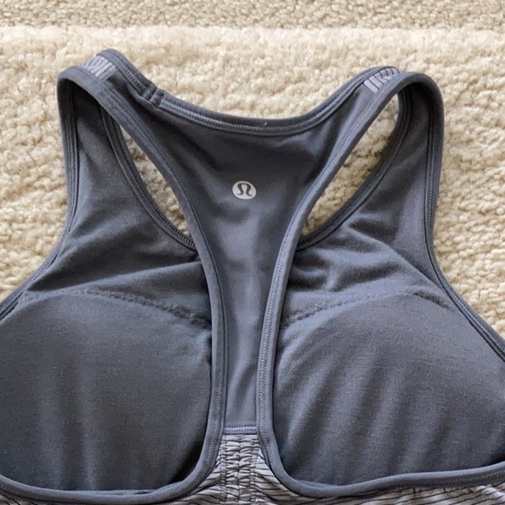 Lululemon Athletic Tank - Picture 7 of 9